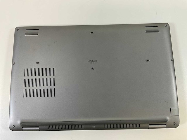 Dell latitude 5540 15.5”, core(tm) i5 13th gen, 16 gb ram, 256 gb nvme laptop - afbeelding 5 van  5