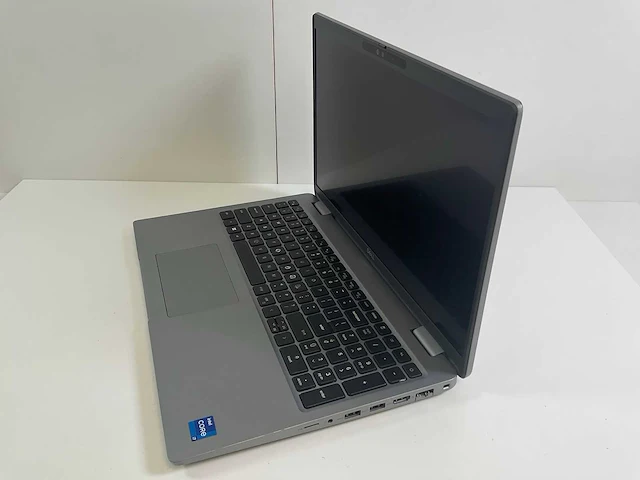 Dell latitude 5540 15.6”, core(tm) i7 13th gen, 8 gb ram, 512 gb nvme laptop - afbeelding 3 van  6