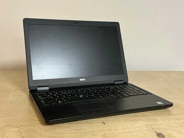 Dell latitude 5580, i7-7820 laptop - afbeelding 1 van  4
