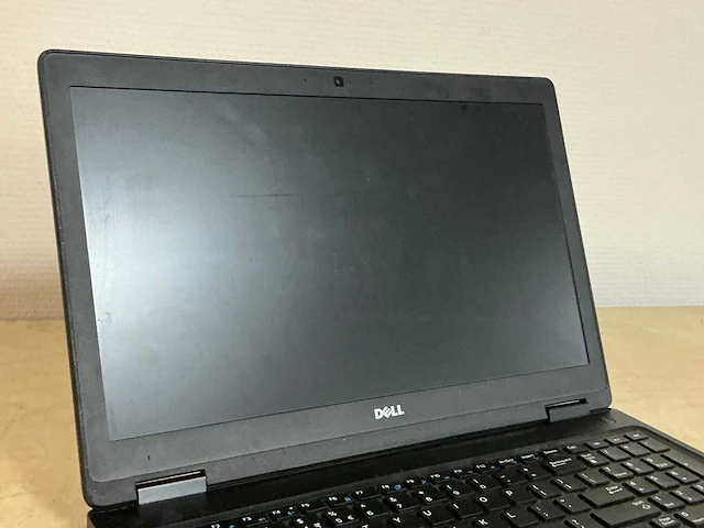 Dell latitude 5580, i7-7820 laptop - afbeelding 2 van  4