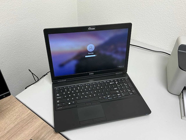 Dell latitude 5580 laptop - afbeelding 1 van  8