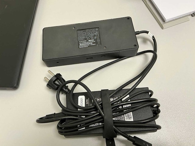 Dell latitude 5580 laptop - afbeelding 6 van  8