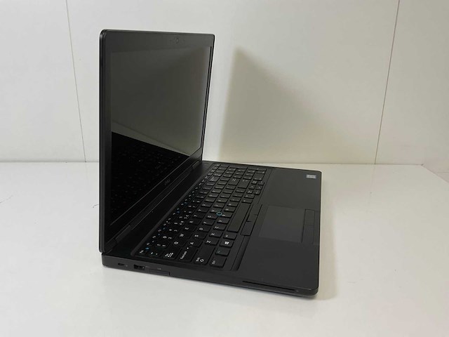Dell latitude 5590 15.5”, core(tm) i7 8th gen, 16 gb ram, 512 gb ssd laptops (2x) - afbeelding 11 van  16