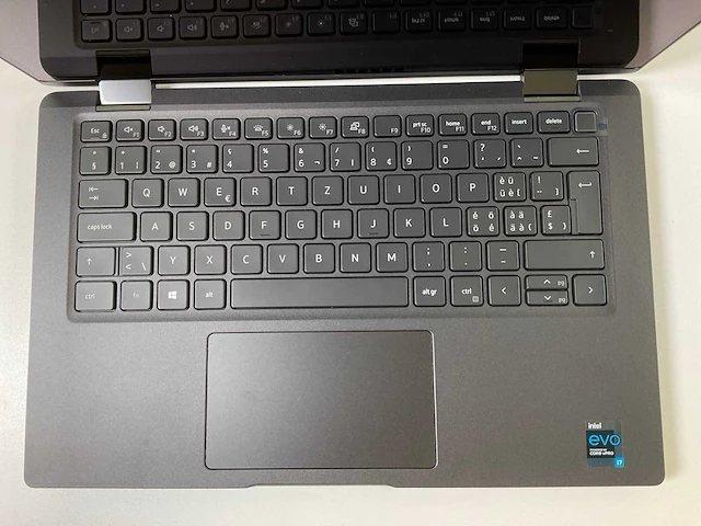 Dell latitude 7420 14”, core(tm) i7 11th gen, 32 gb ram, 1 tb nvme touchscreen laptop - afbeelding 4 van  7