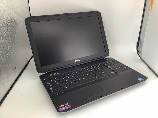 Dell latitude e5530 laptop - afbeelding 1 van  7