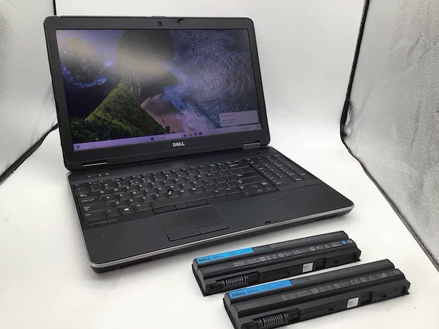 Dell latitude e6540 - i7 laptop - afbeelding 1 van  8