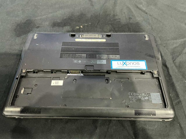 Dell latitude e7240 defecte laptop (3x) - afbeelding 5 van  6