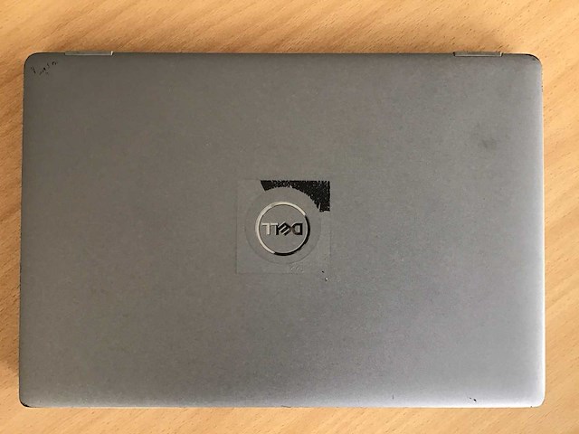 Dell latitude i7 incl monitors en accessoires - afbeelding 3 van  4