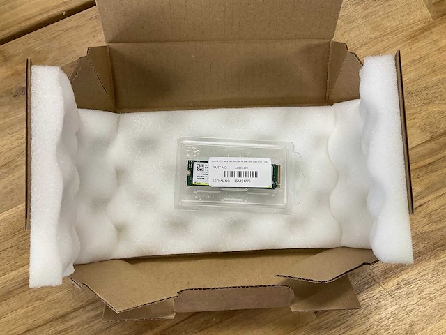 Dell m.2 pcie nvme gen 4x4 class 40 2280 solid state drive 1tb - afbeelding 1 van  2