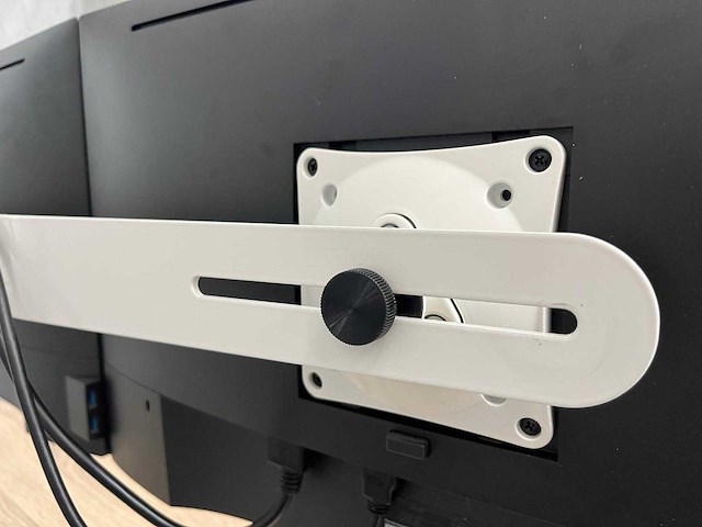 Dell/ markant 24" monitor set op dubbele arm - afbeelding 6 van  10