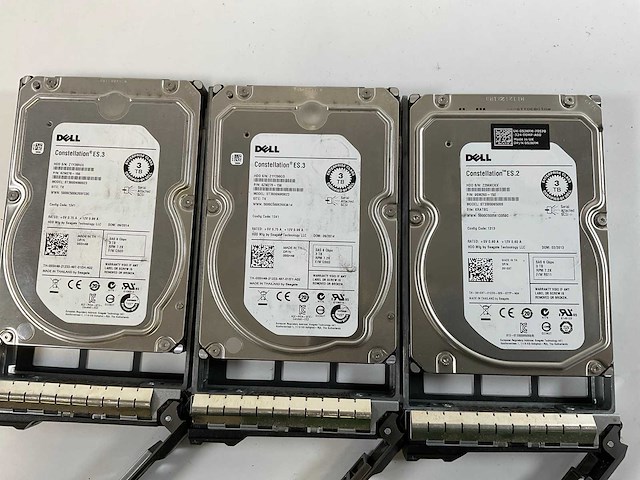 Dell (md3200/e03j), 3x 3tb sas(st33000650ss) - 1x 3 tb sas(hus724030als640) - 7x 3 tb sas(mg03sca300) network attached storage - afbeelding 2 van  11