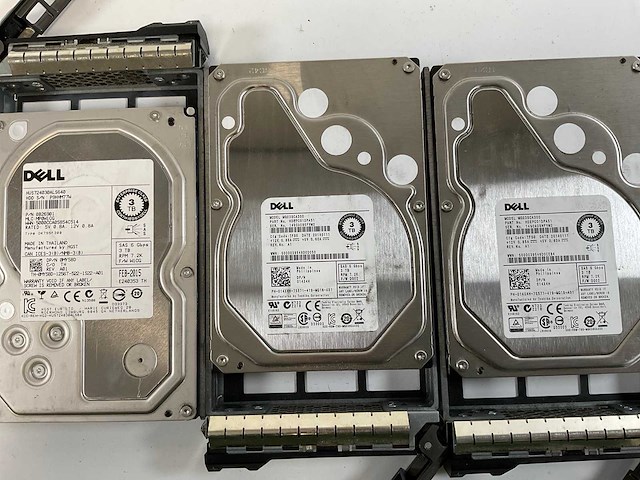 Dell (md3200/e03j), 3x 3tb sas(st33000650ss) - 1x 3 tb sas(hus724030als640) - 7x 3 tb sas(mg03sca300) network attached storage - afbeelding 3 van  11