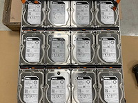 Dell (md3460/e08j) 39 x 4 tb sas(st4000nm0295) - 11x 4 tb sas(st4000nm0025) - 2x 4 tb sas(mg04sca40en) disk array enclosure - afbeelding 7 van  18