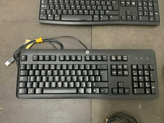 Dell, microsoft, logitech, lenovo, hp toetsenbord (10x) - afbeelding 9 van  13