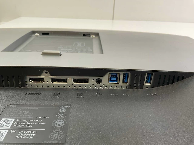 Dell mix model desktops - check description (2x) - afbeelding 8 van  9