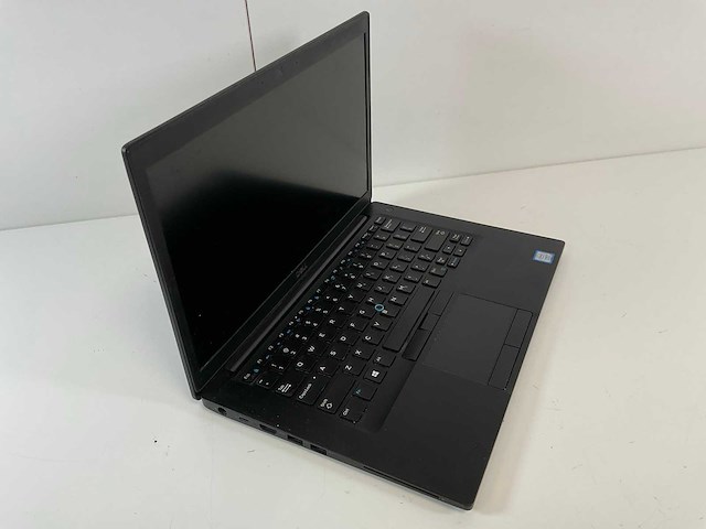 Dell mix model laptops - check description (2x) - afbeelding 2 van  15