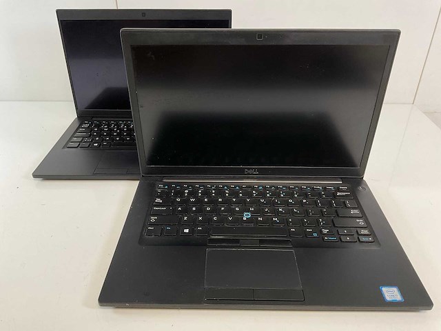 Dell mix model laptops - check description (2x) - afbeelding 1 van  15