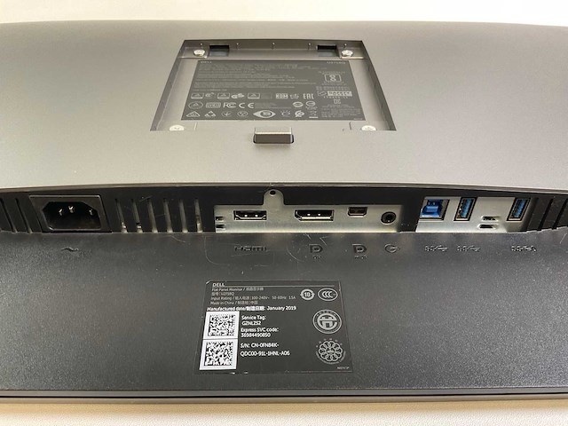 Dell mix model monitors - check description (2x) - afbeelding 5 van  8
