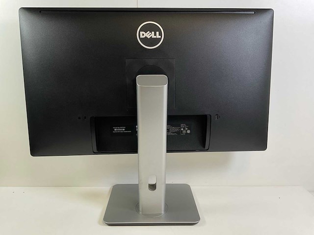 Dell mix model monitors - check description (2x) - afbeelding 6 van  8