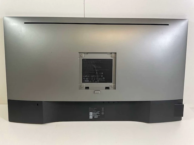 Dell mix model monitors - check description (2x) - afbeelding 8 van  10
