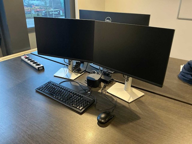 Dell monitor (13x) - afbeelding 1 van  9
