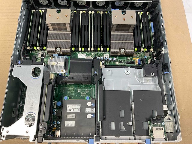 Dell (oem-r 720xd) - 2x xeon(r) e5-2630 v2, 64 gb ram (8xgb), 40 tb hdd rackmount chassis - afbeelding 4 van  5