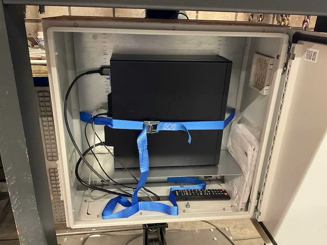 Dell optiplex 3090 desktop en monitor - afbeelding 5 van  7