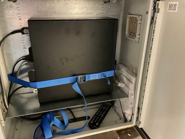 Dell optiplex 3090 desktop en monitor - afbeelding 6 van  7