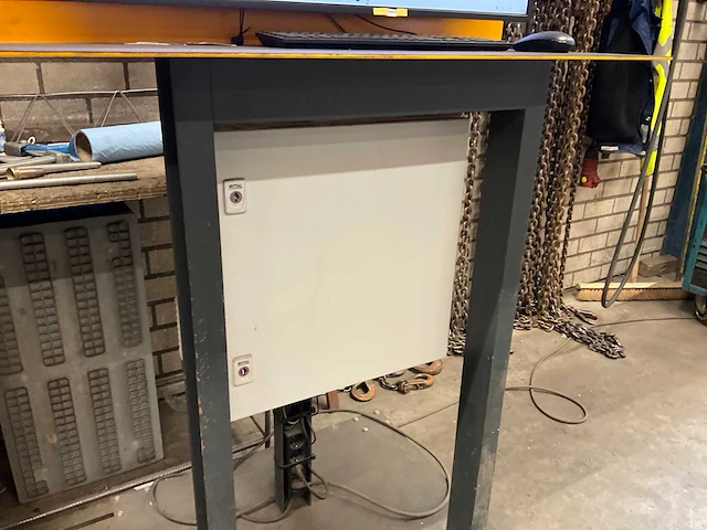 Dell optiplex 3090 desktop en monitor - afbeelding 4 van  7