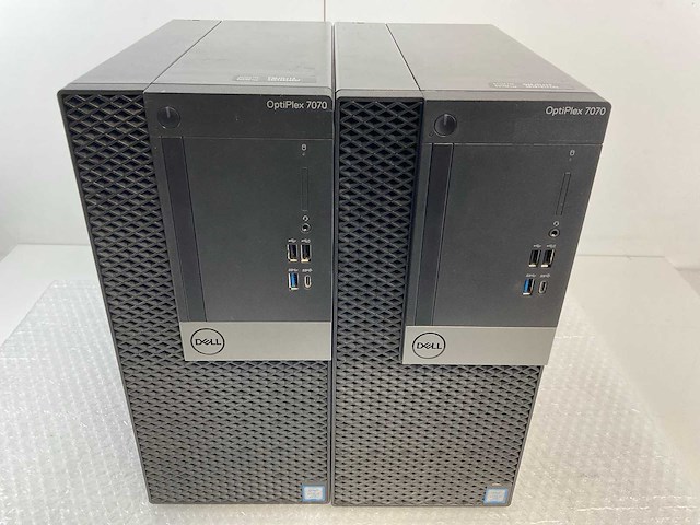 Dell optiplex 7070, core(tm) i7 9th gen, 8 gb ram, 256 gb nvme, amd radeon 8570 2 gb desktops (2x) - afbeelding 1 van  7