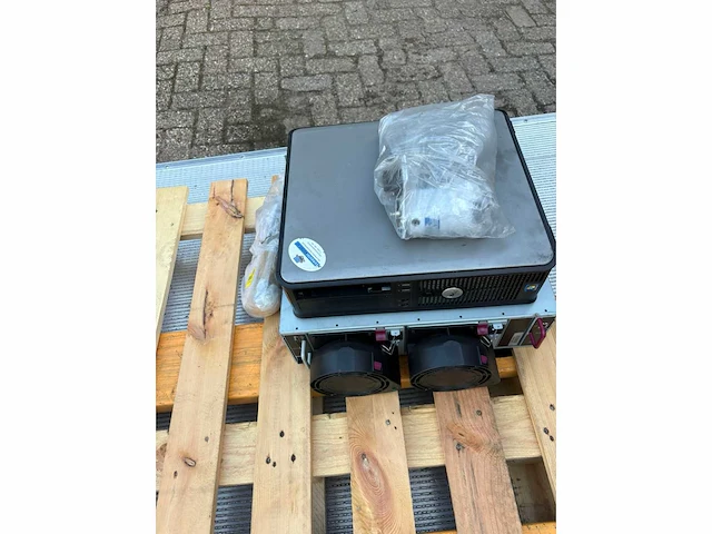 Dell optiplex hardeschijf rack 14 slots externe harde schijf - afbeelding 4 van  4