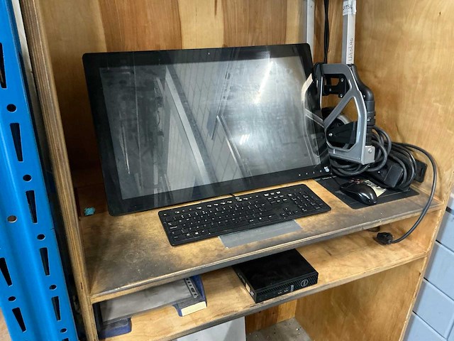 Dell optiplex micro 7010 desktop - afbeelding 1 van  3