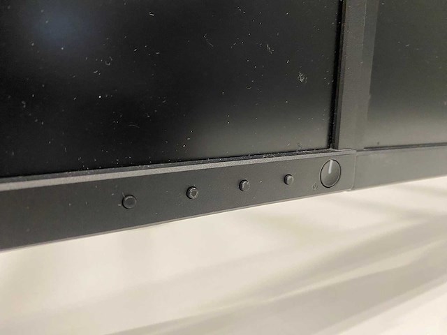 Dell p2217hc - 22" monitoren met monitorarm - hdmi, dp, vga - afbeelding 3 van  19