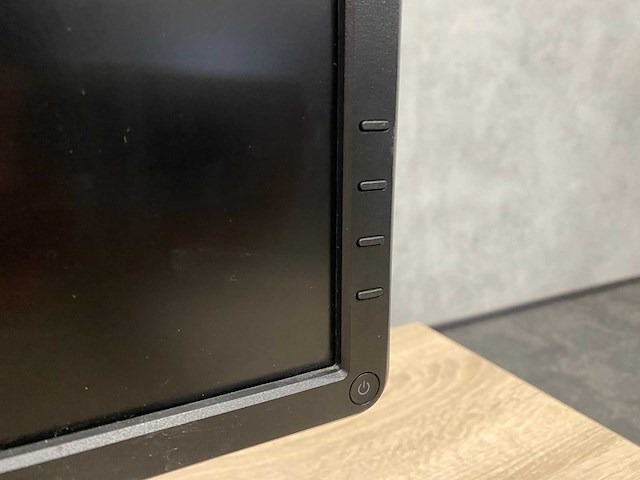 Dell p2314hc - 23" monitoren met monitorarm - dp, vga, dvi - afbeelding 2 van  17