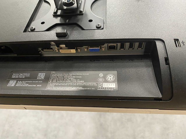Dell p2314hc - 23" monitoren met monitorarm - dp, vga, dvi - afbeelding 11 van  17