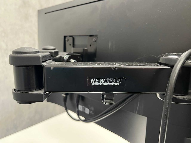 Dell p2417 - 24" monitoren met dubbele monitorarm - hdmi, dp, vga - afbeelding 5 van  18