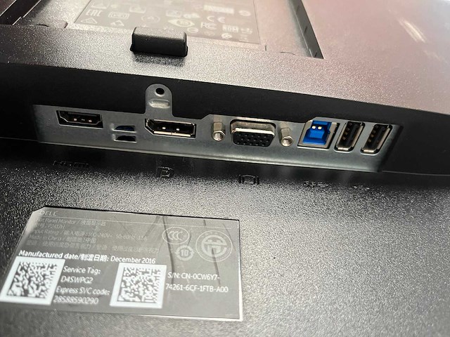 Dell p2417 - 24" monitoren met dubbele monitorarm - hdmi, dp, vga - afbeelding 3 van  6