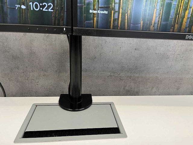 Dell p2417 - 24" monitoren met dubbele monitorarm - hdmi, dp, vga - afbeelding 15 van  20
