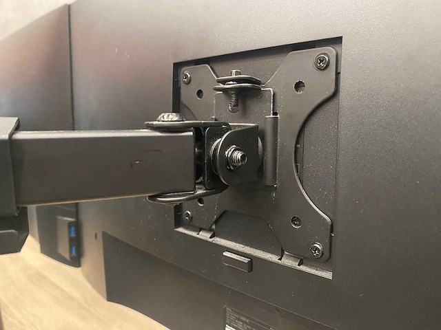 Dell p2419h - 24" monitoren met monitorarm - dp, hdmi, vga - afbeelding 8 van  18