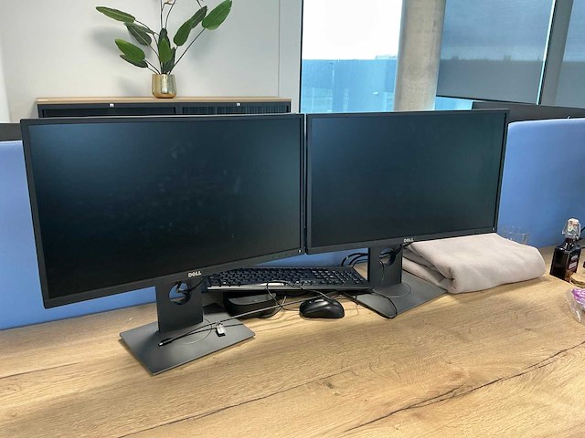 Dell p2419h monitor met dockingstation (8x) - afbeelding 4 van  15