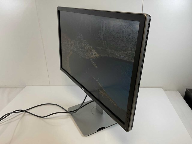 Dell (p2715q) 27”, 3840x2160 (uhd) ips monitor - afbeelding 1 van  7