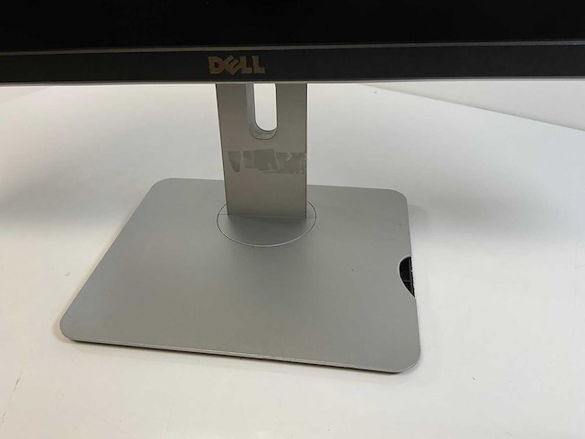 Dell (p2715q) 27”, 3840x2160 (uhd) ips monitor - afbeelding 7 van  7