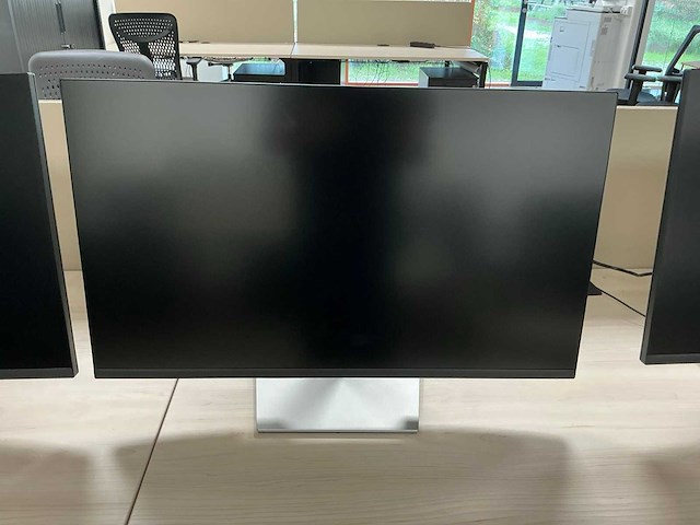 Dell p3221qe 32” monitor (3x) - afbeelding 4 van  5