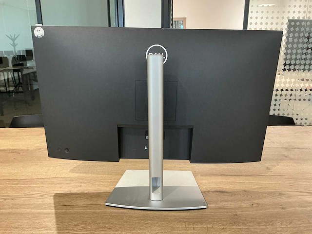 Dell p3221qe 32” monitor - afbeelding 3 van  3