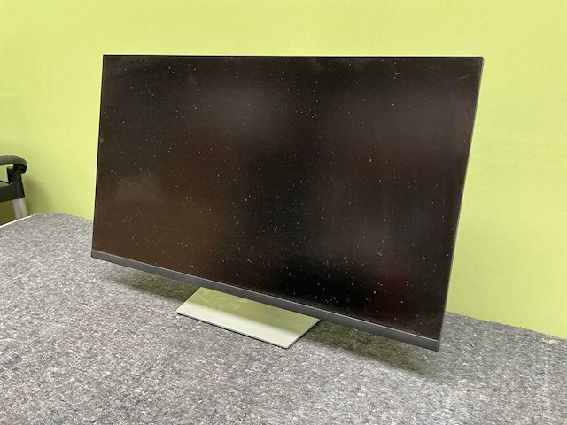 Dell p3222qe 32” monitor - afbeelding 1 van  4