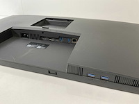 Dell (p3223qe) 32”, 3840x2160 (uhd) ips monitor - afbeelding 5 van  6