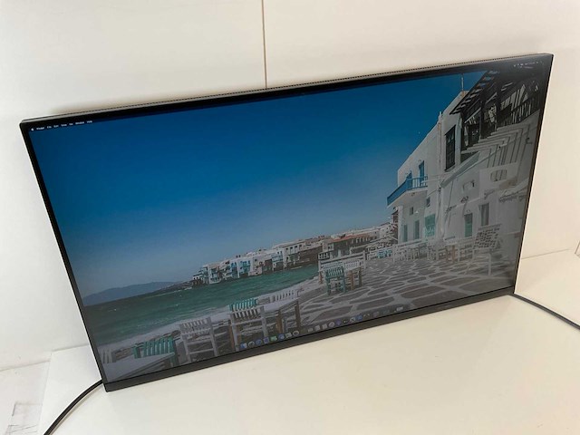 Dell (p3223qe) 32”, 3840x2160 (uhd) ips monitor - afbeelding 2 van  6