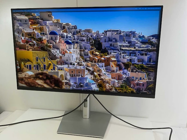 Dell (p3223qe) 32”, 3840x2160 (uhd) ips monitor - afbeelding 3 van  6