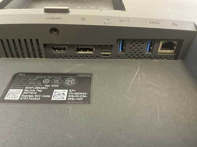Dell (p3223qe) 32”, 3840x2160 (uhd) ips monitor - afbeelding 5 van  6