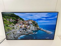 Dell (p3225qe) 32”, 3840x2160 (uhd) ips monitor - afbeelding 1 van  6